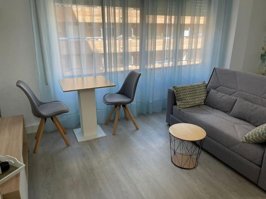 Oasis Plus Sevilla Exteriör bild