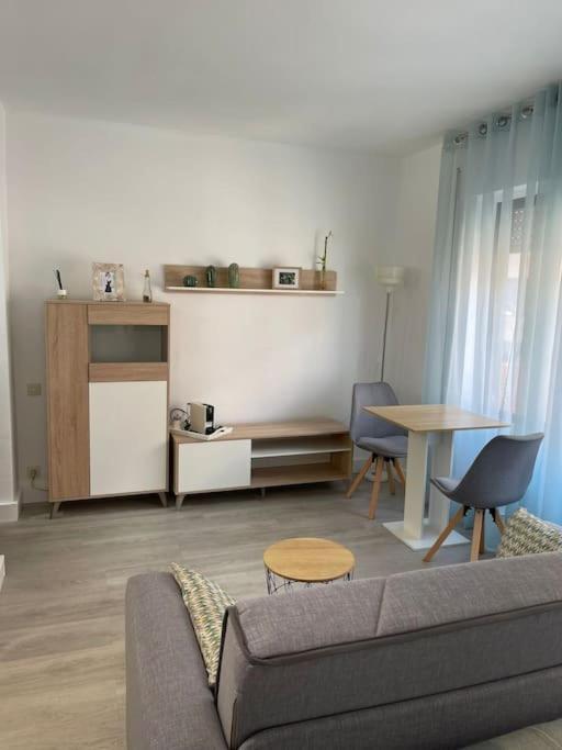 Oasis Plus Sevilla Exteriör bild